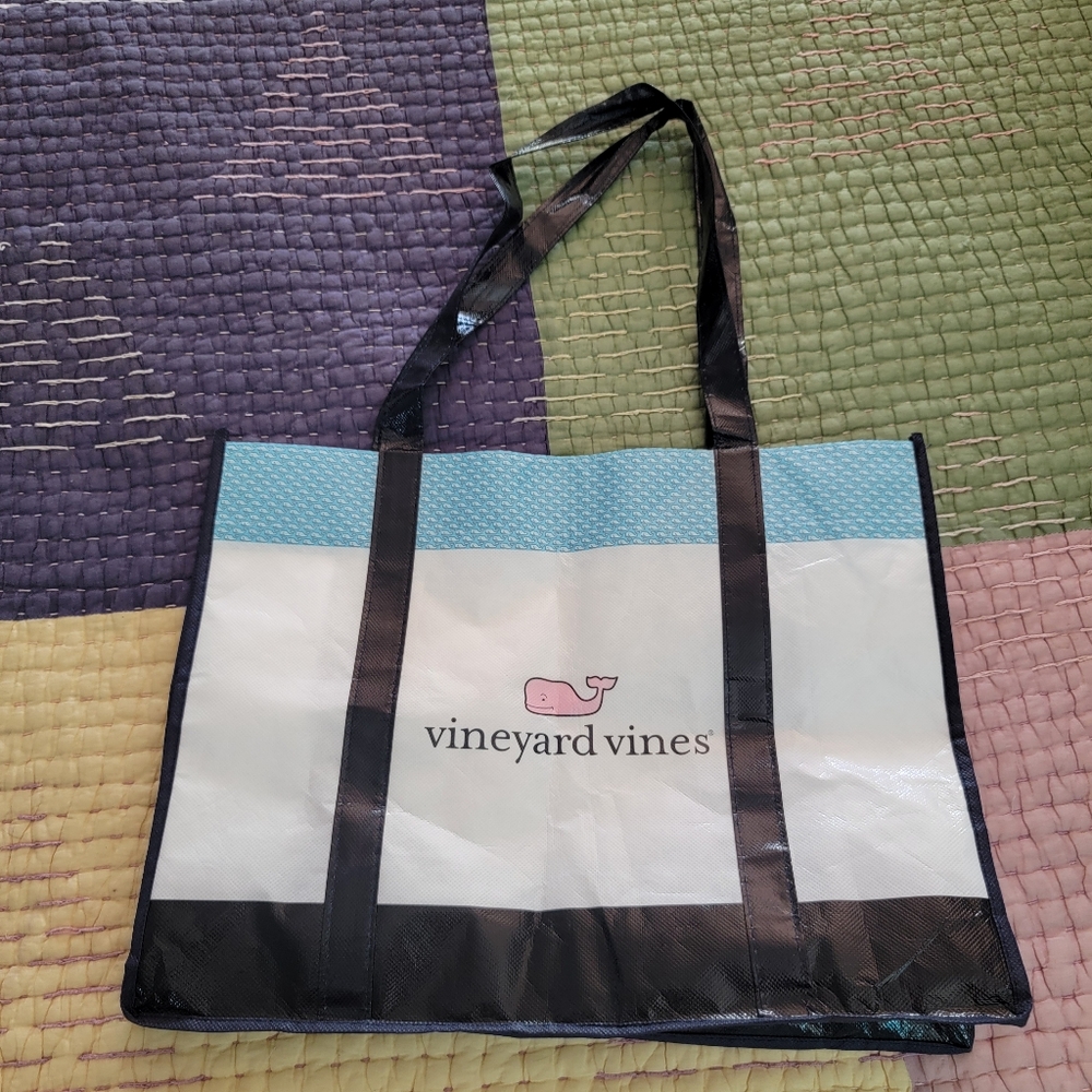 Vineyard Vines, whale logo 16" reuseable market tote